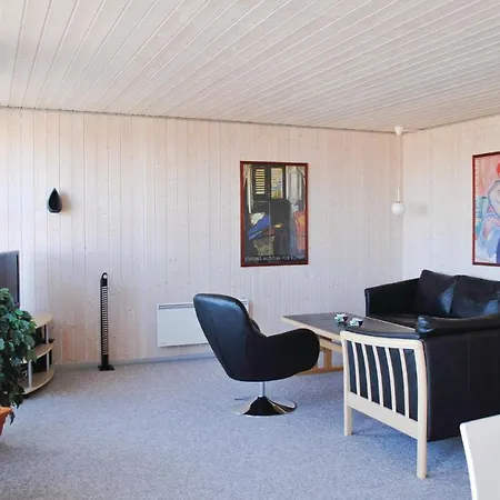 2 Bedroom Cozy In Hvide Sande *